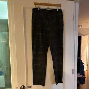 Chic Women's Black Checkered Trousers